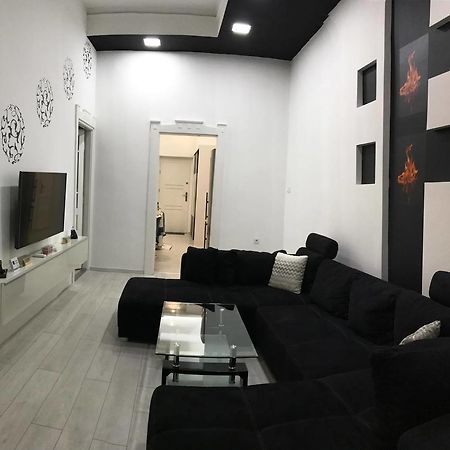 Manyi Apartman Debrecen Eksteriør bilde